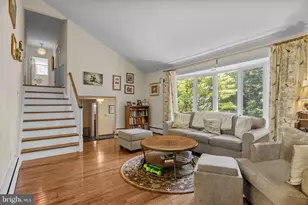 28 Edgewood Rd, Yardley, PA 19067 - Photo 8