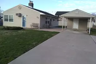 29 Gridiron Rd, Levittown, PA 19057 - Photo 2