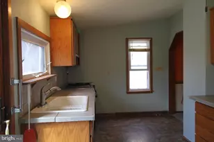 189 Centre St, Morrisville, PA 19067 - Photo 18