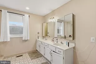 1374 Beechdrop Ct, Yardley, PA 19067 - Photo 18