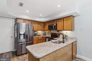 1374 Beechdrop Ct, Yardley, PA 19067 - Photo 8