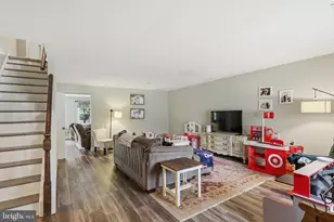 1374 Beechdrop Ct, Yardley, PA 19067 - Photo 4