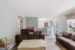 1374 Beechdrop Ct, Yardley, PA 19067 - Photo 12