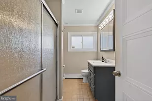 87 Flamehill Rd, Levittown, PA 19056 - Photo 38