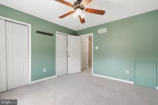 33 Carriage Knoll Ct, Langhorne, PA 19047 - Photo 16