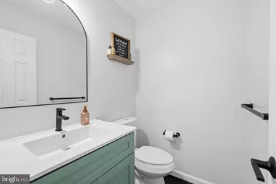 33 Carriage Knoll Court, Langhorne, PA 19047 - Photo 8