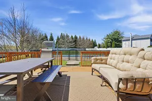 118 Lesha Dr, Morrisville, PA 19067 - Photo 34