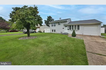 3072 Richlieu Road, Bensalem, PA 19020 - Photo 2