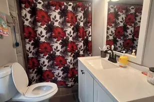 574 Bath St, Bristol, PA 19007 - Photo 12