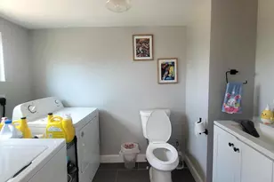 574 Bath St, Bristol, PA 19007 - Photo 8