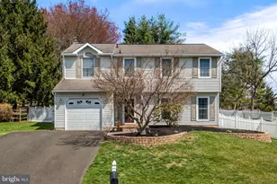 119 Hampton Dr, Langhorne, PA 19047 - Photo 1