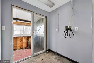 523 Swain St, Bristol, PA 19007 - Photo 16