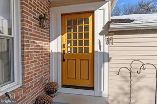 348 Tall Meadow Ln, Yardley, PA 19067 - Photo 2