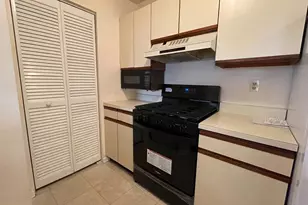 502 Diamond Dr, Newtown, PA 18940 - Photo 4