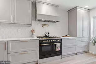 1560 Hummingbird Ct, Yardley, PA 19067 - Photo 12