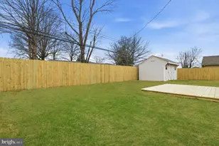 31 Swan Ln, Levittown, PA 19055 - Photo 34