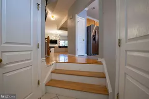 15 Charter Oak Ct, Doylestown, PA 18901 - Photo 2