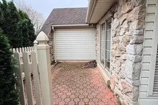 320 Wyndale Dr, Chalfont, PA 18914 - Photo 4