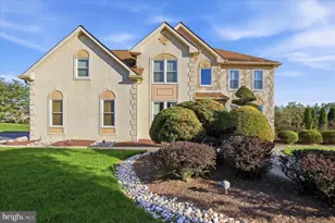 41 Cameo Dr, Richboro, PA 18954 - Photo 1