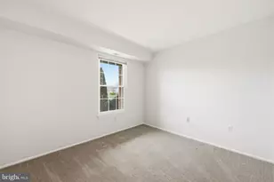 301 Society Pl, Newtown, PA 18940 - Photo 10