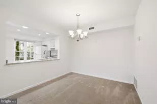 301 Society Pl, Newtown, PA 18940 - Photo 8