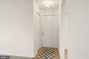 301 Society Pl, Newtown, PA 18940 - Photo 2