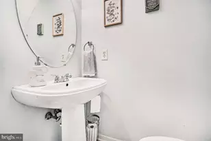 6684 Mayflower Dr, Bensalem, PA 19020 - Photo 22