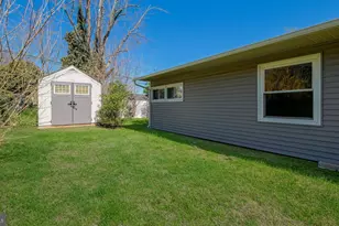 36 Mockorange Ln, Levittown, PA 19054 - Photo 20