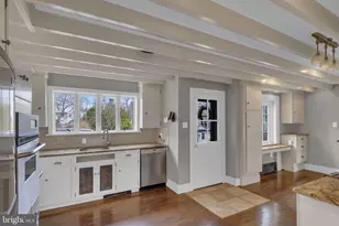 24 Golfview Rd, Doylestown, PA 18901 - Photo 10