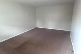 28 Winard Cir, Sellersville, PA 18960 - Photo 4