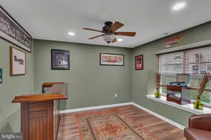 41 Laurel Cir, Newtown, PA 18940 - Photo 18