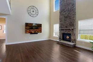 19 Beechwood Blvd, Feasterville-Trevose, PA 19053 - Photo 10