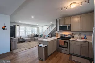 123 Goldenridge Dr, Levittown, PA 19057 - Photo 6