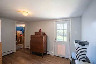 123 Goldenridge Dr, Levittown, PA 19057 - Photo 16