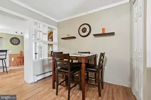 396 Pinewood Dr, Levittown, PA 19054 - Photo 10