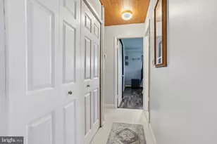 396 Pinewood Dr, Levittown, PA 19054 - Photo 20