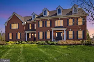 9 Hillview Dr, Newtown, PA 18940 - Photo 4