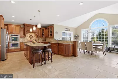 9 Hillview Drive, Newtown, PA 18940 - Photo 18