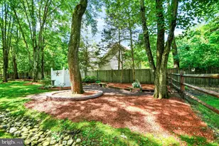 106 Gertrude Dr, Chalfont, PA 18914 - Photo 18