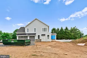 1055 Garey Dr, Yardley, PA 19067 - Photo 4