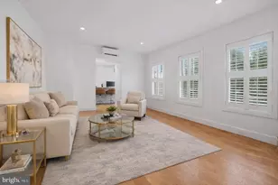 18 W Mechanic St, New Hope, PA 18938 - Photo 2