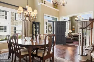 61 Hillyer Ln, Newtown, PA 18940 - Photo 8