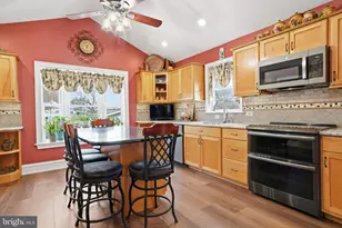 6270 Sterling Ave, Bensalem, PA 19020 - Photo 6