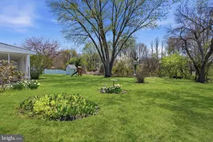 156 Rice Dr, Morrisville, PA 19067 - Photo 32