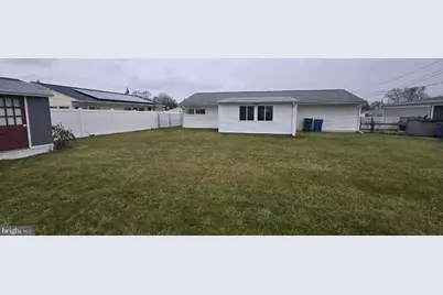 35 Beechtree Road, Levittown, PA 19057 - Photo 16