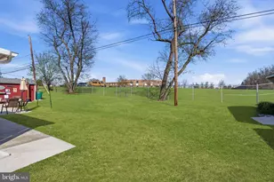 143 Terrace Rd, Levittown, PA 19056 - Photo 34