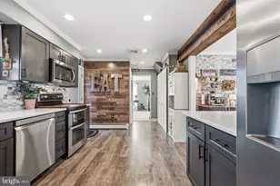 143 Terrace Rd, Levittown, PA 19056 - Photo 8