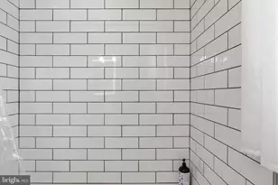 143 Terrace Rd, Levittown, PA 19056 - Photo 28