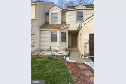 252 Sycamore Circle, Upper Holland, PA 19053 - Photo 2