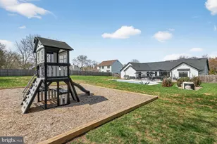 694 Countess Dr, Yardley, PA 19067 - Photo 34